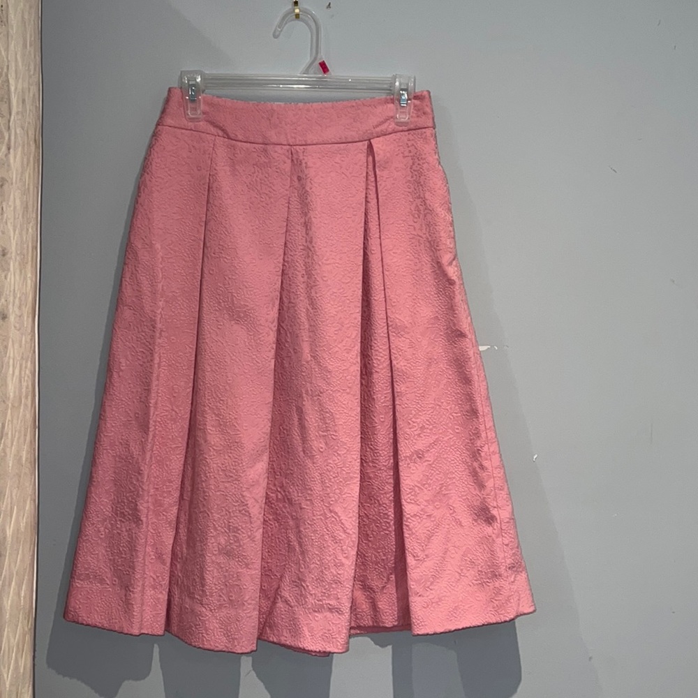 IMNYC pink skirt with floral pattern. US 8.